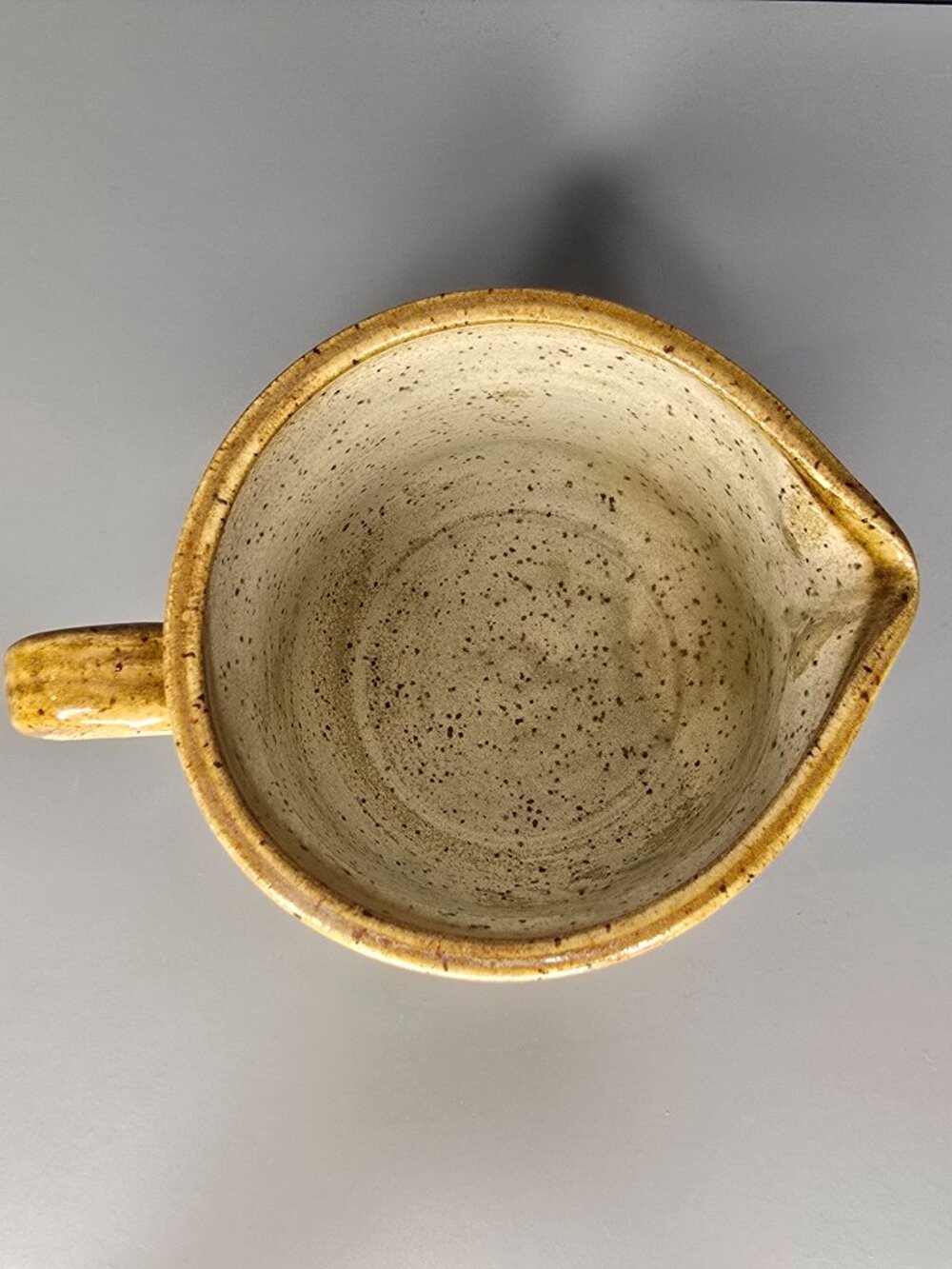 Mid Century Modern Studio Pottery Hand-Thrown Two Tone Creamer - Picture 6 of 9